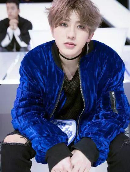 蔡徐坤恋情八卦爆料视频,揭秘明星背后的甜蜜故事  第3张